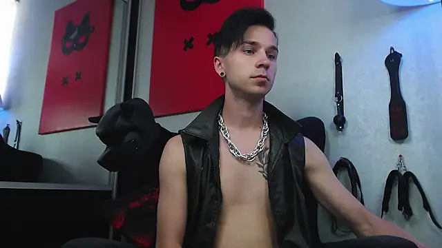 Snapshot of Joseph__Quinn chatting on February 2025 08:43:02 AM Joseph Quinn online show from February 2025 08:43:02 AM