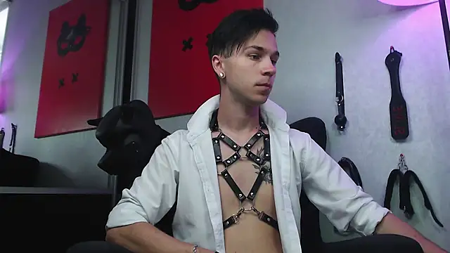 Snapshot of Joseph__Quinn chatting on February 2025 08:16:01 AM Joseph Quinn online show from February 2025 08:16:01 AM