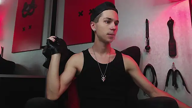 Snapshot of Joseph__Quinn chatting on February 2025 08:07:01 AM Joseph Quinn online show from February 2025 08:07:01 AM