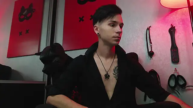 Snapshot of Joseph__Quinn chatting on March 2025 08:13:01 AM Joseph Quinn online show from March 2025 08:13:01 AM