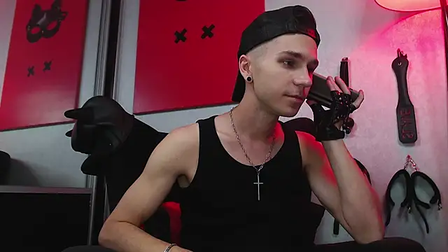 Snapshot of Joseph__Quinn chatting on March 2025 09:50:01 AM Joseph Quinn online show from March 2025 09:50:01 AM