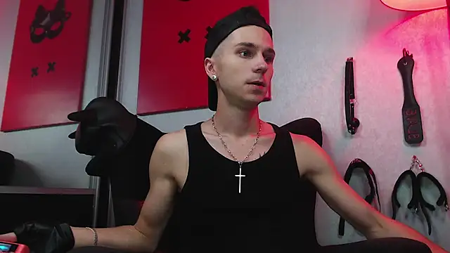 Snapshot of Joseph__Quinn chatting on March 2025 12:52:02 PM Joseph Quinn online show from March 2025 12:52:02 PM