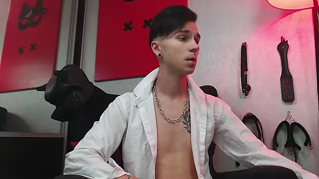 Snapshot of Joseph__Quinn chatting on March 2025 08:20:02 AM Joseph Quinn online show from March 2025 08:20:02 AM