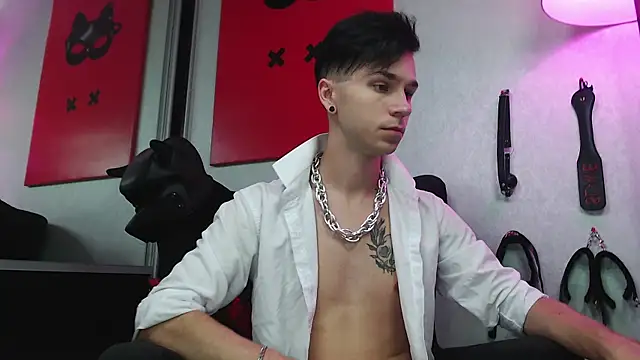 Snapshot of Joseph__Quinn chatting on March 2025 08:03:02 AM Joseph Quinn online show from March 2025 08:03:02 AM