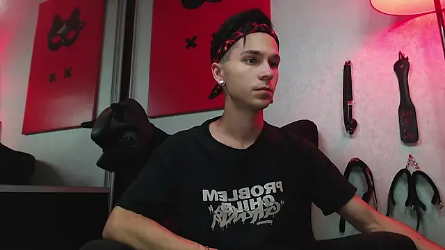 Snapshot of Joseph__Quinn chatting on March 2025 11:53:01 AM Joseph Quinn online show from March 2025 11:53:01 AM