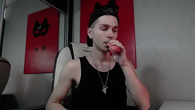 Snapshot of Joseph__Quinn chatting on September 2025 12:50:02 PM Joseph Quinn online show from September 2025 12:50:02 PM