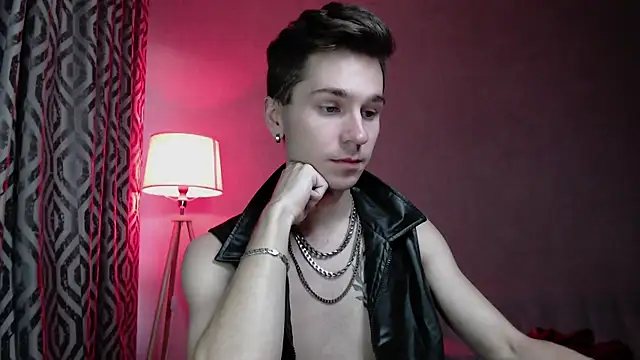 Snapshot of Joseph__Quinn chatting on October 2025 12:24:01 PM Joseph Quinn online show from October 2025 12:24:01 PM