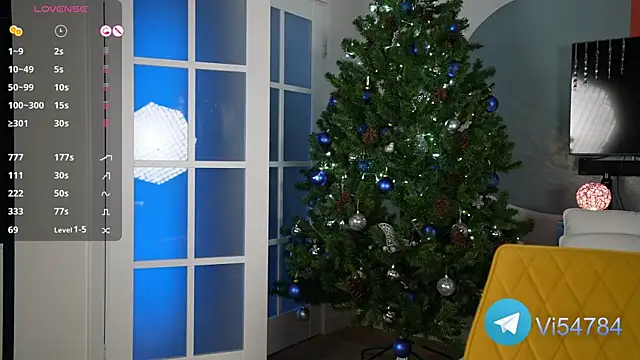 Snapshot of Vika54784 chatting on December 2024 03:44:01 PM Vika54784 online show from December 2024 03:44:01 PM