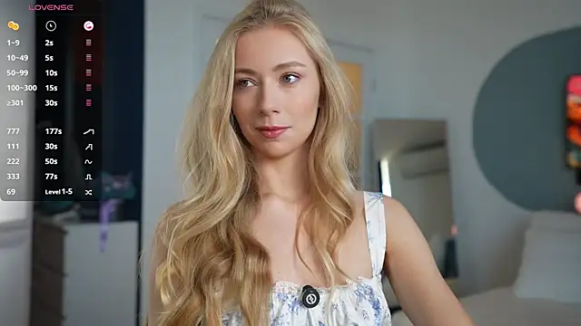 Snapshot of Vika54784 chatting on March 2025 05:44:02 AM Vika54784 online show from March 2025 05:44:02 AM