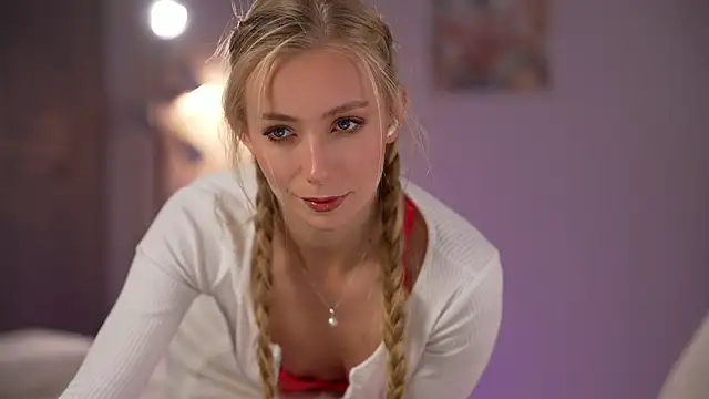 Snapshot of Vika54784 chatting on November 2025 03:39:01 AM Vika54784 online show from November 2025 03:39:01 AM