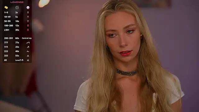 Snapshot of Vika54784 chatting on February 2026 03:24:01 AM Vika54784 online show from February 2026 03:24:01 AM