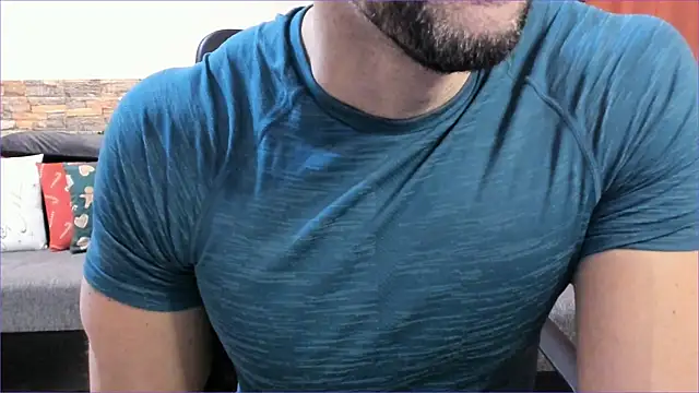 Snapshot of HotHunkTrainer chatting on March 2025 09:14:02 AM HotHunkTrainer online show from March 2025 09:14:02 AM