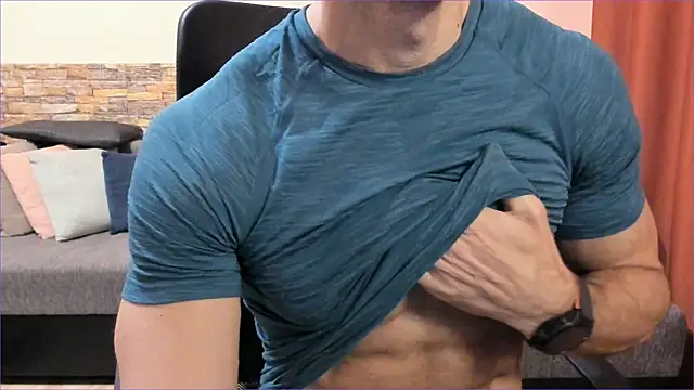 Snapshot of HotHunkTrainer chatting on November 2025 08:14:02 AM HotHunkTrainer online show from November 2025 08:14:02 AM