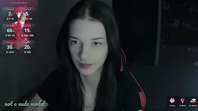 Snapshot of Miya_Dream_UKR chatting on November 2025 03:45:01 PM Miya Dream UKR online show from November 2025 03:45:01 PM