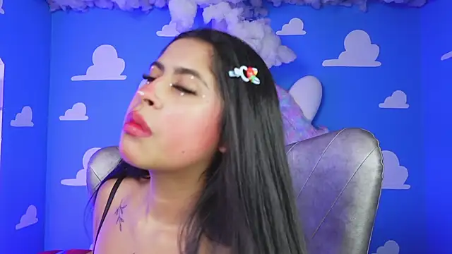 miss romyna online show from April 2026 11:01:01 AM