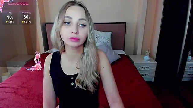 PerfectJulllia online show from April 2026 07:47:02 AM