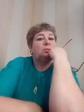 Snapshot of Lee_Nell chatting on December 2024 04:31:01 AM Lee Nell online show from December 2024 04:31:01 AM