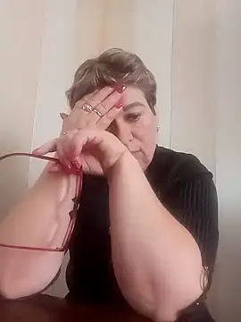 Snapshot of Lee_Nell chatting on December 2024 05:20:02 AM Lee Nell online show from December 2024 05:20:02 AM