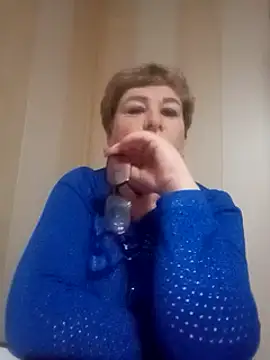 Snapshot of Lee_Nell chatting on December 2024 02:09:02 AM Lee Nell online show from December 2024 02:09:02 AM