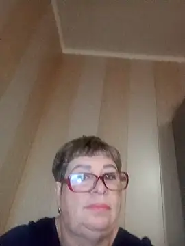 Snapshot of Lee_Nell chatting on December 2024 02:10:02 AM Lee Nell online show from December 2024 02:10:02 AM