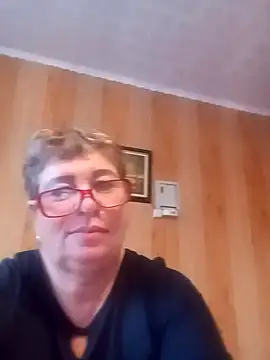 Snapshot of Lee_Nell chatting on December 2024 03:27:02 AM Lee Nell online show from December 2024 03:27:02 AM