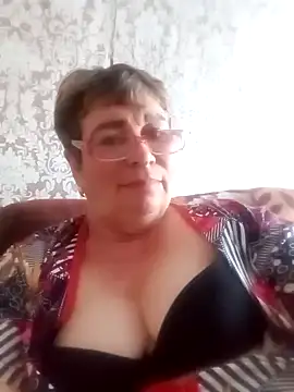 Snapshot of Lee_Nell chatting on December 2024 06:03:02 AM Lee Nell online show from December 2024 06:03:02 AM