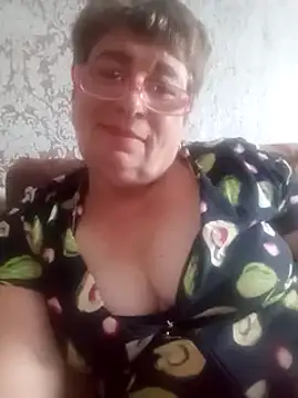 Snapshot of Lee_Nell chatting on January 2025 04:25:02 AM Lee Nell online show from January 2025 04:25:02 AM