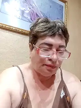 Snapshot of Lee_Nell chatting on February 2025 11:48:02 PM Lee Nell online show from February 2025 11:48:02 PM