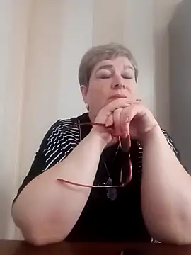 Snapshot of Lee_Nell chatting on March 2025 02:19:01 AM Lee Nell online show from March 2025 02:19:01 AM