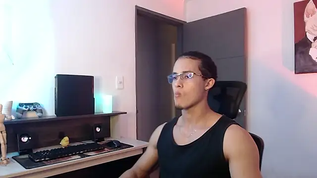 alejo x3 online show from December 2024 11:24:02 PM