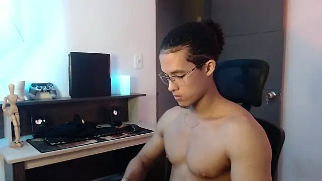 alejo x3 online show from December 2024 02:31:01 AM