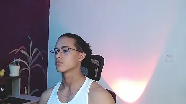 alejo x3 online show from March 2025 02:32:02 PM