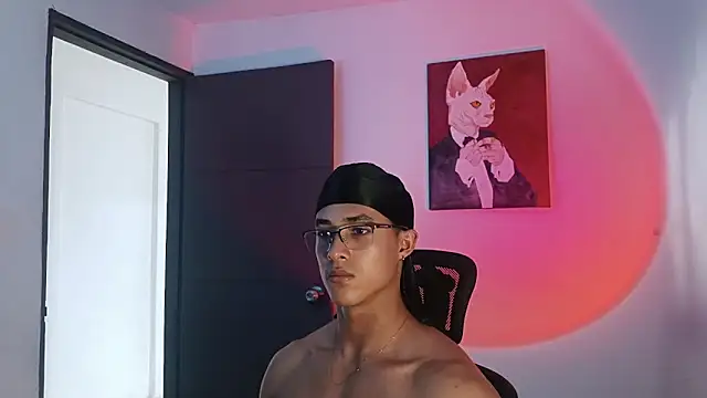 alejo x3 online show from March 2026 06:14:02 PM