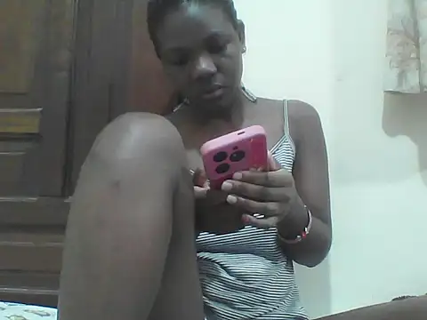 Ebony Sweetcandy online show from April 2026 06:34:01 PM