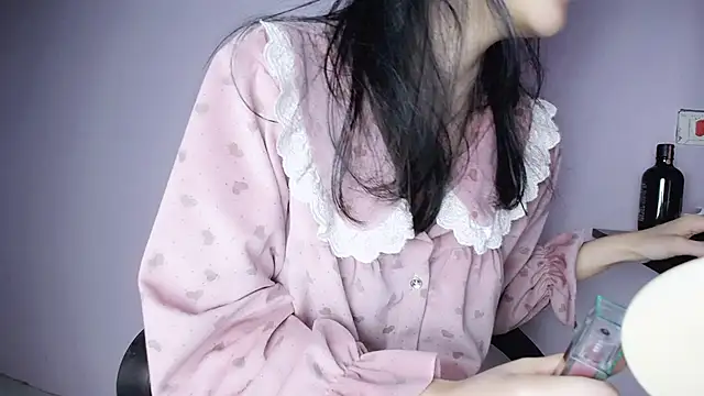 Baenee online show from January 2025 01:05:02 PM