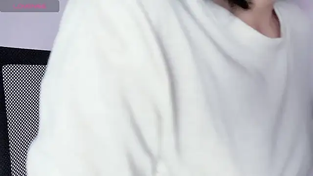 Baenee online show from October 2025 07:19:02 PM