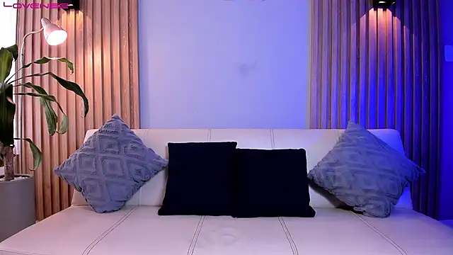 Snapshot of SymonPrince chatting on September 2025 03:59:02 PM SymonPrince online show from September 2025 03:59:02 PM