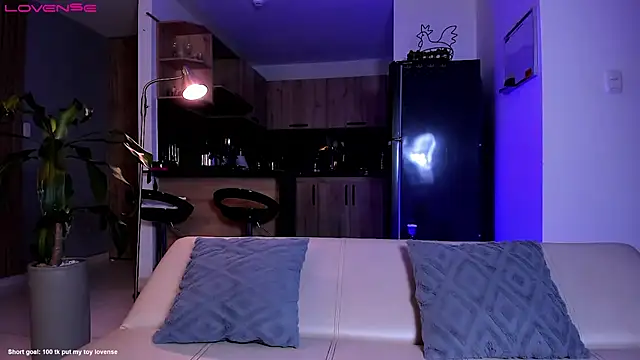 Snapshot of SymonPrince chatting on October 2025 09:12:02 PM SymonPrince online show from October 2025 09:12:02 PM