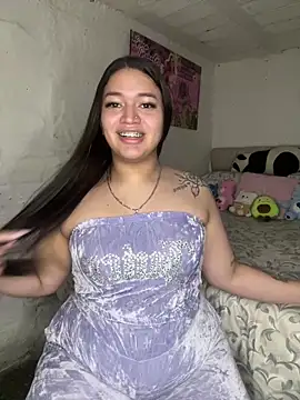 Snapshot of GemaGranadoss chatting on April 2026 11:42:01 PM GemaGranadoss online show from April 2026 11:42:01 PM