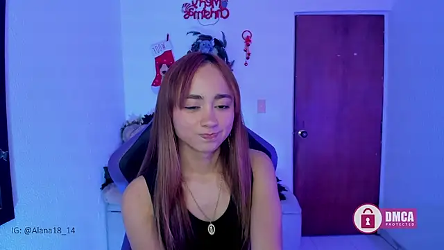 Snapshot of Alana_Pherson chatting on December 2024 04:34:02 AM Alana Pherson online show from December 2024 04:34:02 AM