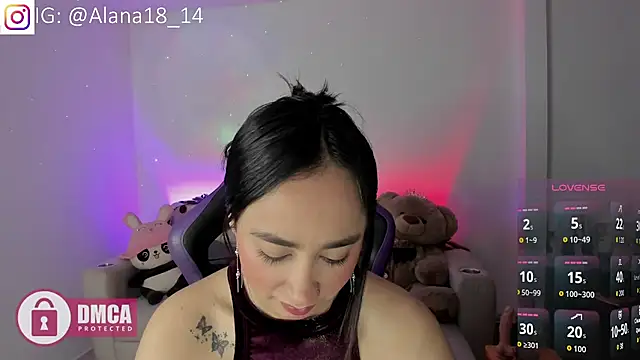 Snapshot of Alana_Pherson chatting on November 2025 06:04:02 AM Alana Pherson online show from November 2025 06:04:02 AM