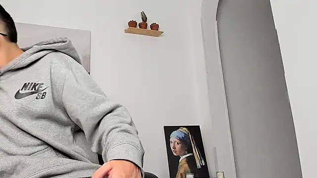 a lejandro 0 8 online show from March 2025 02:30:02 AM