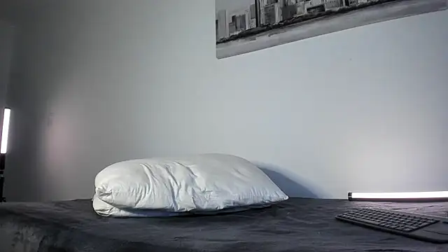 a lejandro 0 8 online show from March 2025 02:19:01 AM