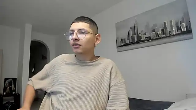 a lejandro 0 8 online show from March 2025 12:15:02 AM