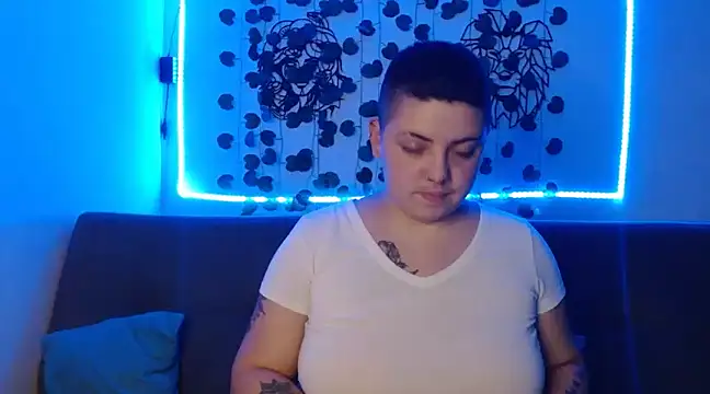 Snapshot of aron_lettone01 chatting on February 2025 12:31:02 AM aron lettone01 online show from February 2025 12:31:02 AM