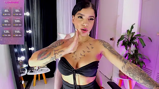 EmmaRusellx online show from December 2025 11:56:02 PM