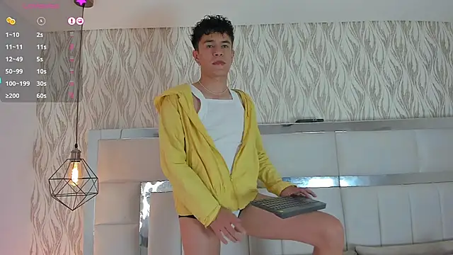 Snapshot of 1m_Joel chatting on December 2024 04:37:02 AM 1m Joel online show from December 2024 04:37:02 AM