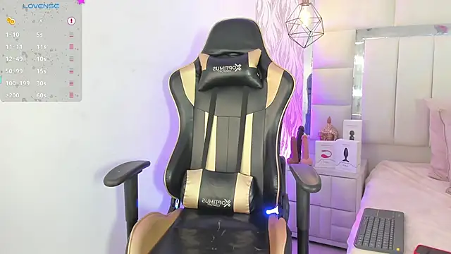 Snapshot of 1m_Joel chatting on January 2025 04:27:01 AM 1m Joel online show from January 2025 04:27:01 AM