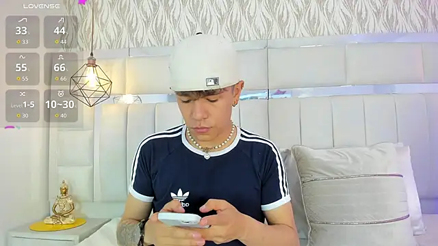 Snapshot of 1m_Joel chatting on October 2025 04:22:01 AM 1m Joel online show from October 2025 04:22:01 AM