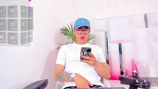 Snapshot of 1m_Joel chatting on October 2025 05:48:02 AM 1m Joel online show from October 2025 05:48:02 AM